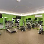 Luxury 2-Bed Apartment 200Mb Wifi Sauna Ac Gym