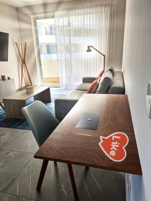 Luxury 2-bed 200mb Wifi Sauna Ac Gym *
