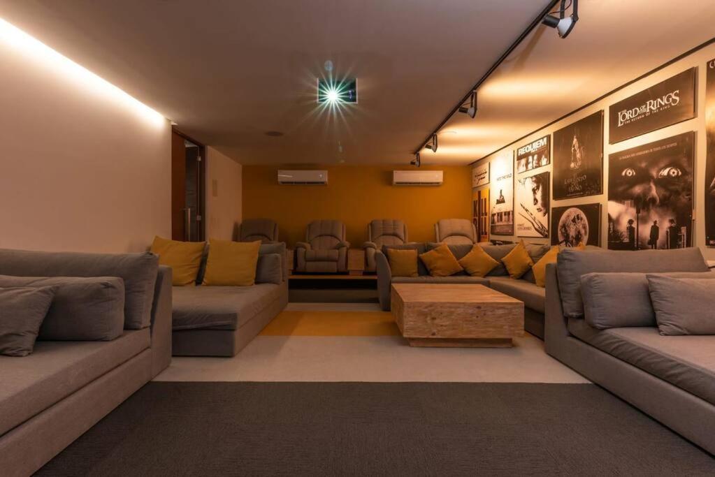 Luxury 2-bed 200mb Wifi Sauna Ac Gym * Playa del Carmen